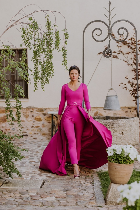 Vestidos de noche largos para boda 2023