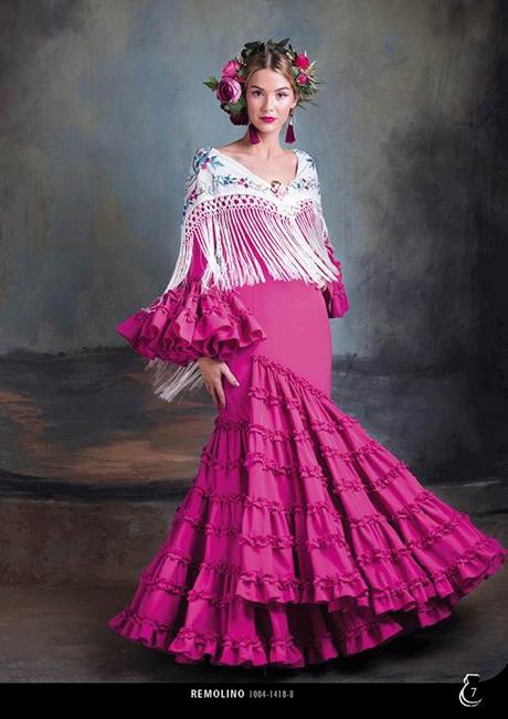 Colección de trajes de flamenca 2022
