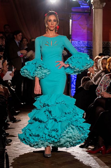 Colores de moda en trajes de flamenca 2022