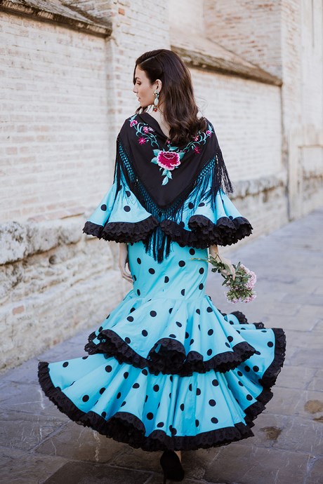 Lina trajes de flamenca 2022