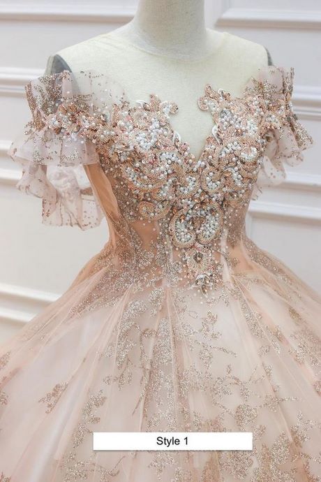 Moda de vestidos de 15 años 2022