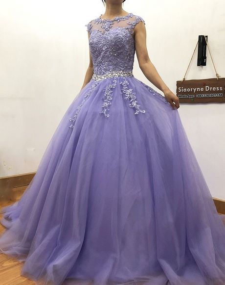 Moda de vestidos de 15 años 2022