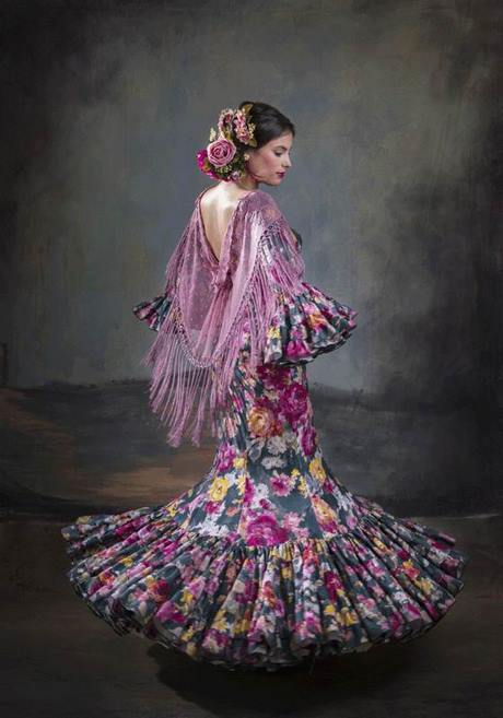 Modelos de trajes de flamenca 2022