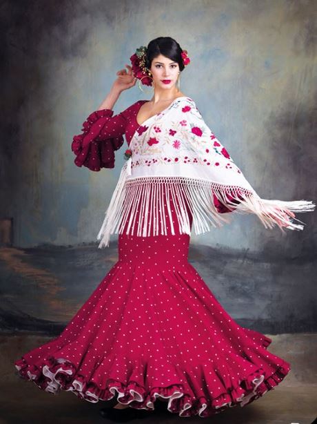 Trajes de flamenca rojos 2022
