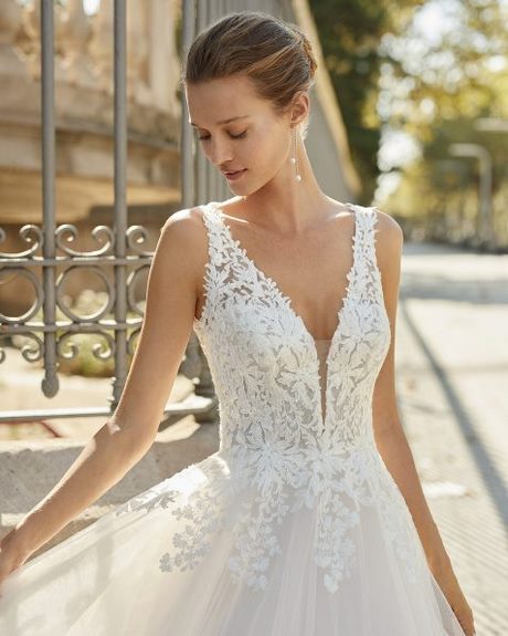 Vestidos de novia 2022 sencillos y elegantes