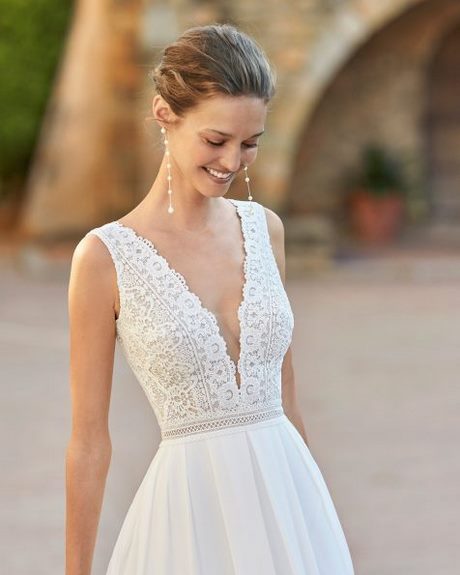 Vestidos de novia 2022 sencillos y elegantes