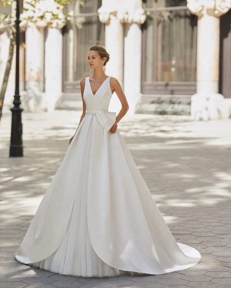 Vestidos de novia 2022 sencillos y elegantes