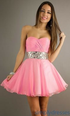 Modas de vestidos para jovenes