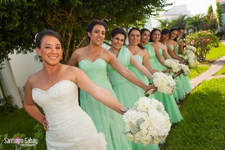 Vestidos color menta para damas de honor