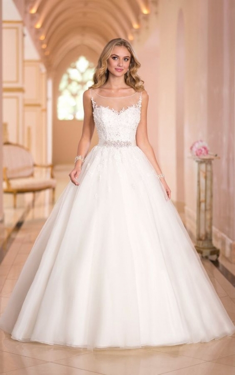 Vestidos de novia 2019 corte princesa