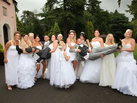 Vestidos de novia con damas de honor