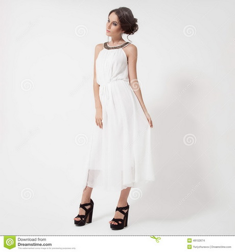 Mujer vestido blanco