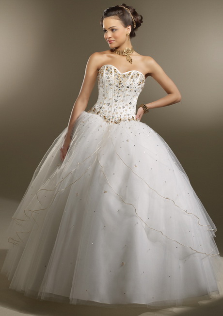 Vestidos blancos para quinceañeras