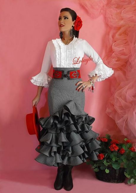 El rocio faldas flamencas