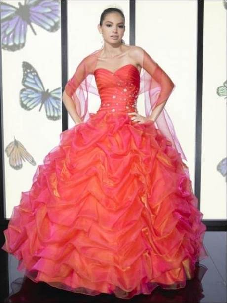 Vestidos de quinceañera color coral