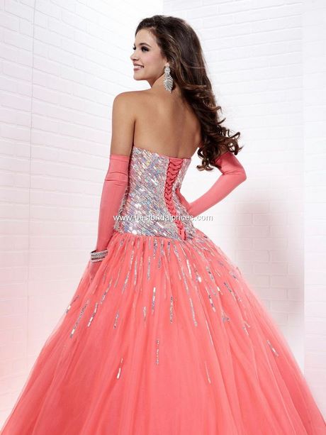 Vestidos de quinceañera color coral