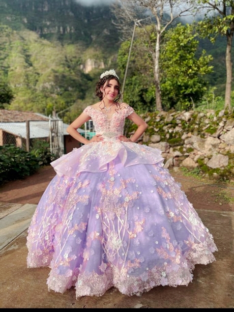 Vestidos de xv años 2022 elegantes