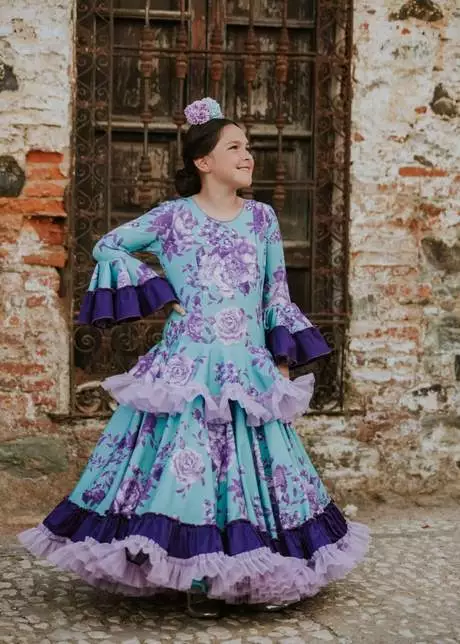 Trajes flamenca niña 2023