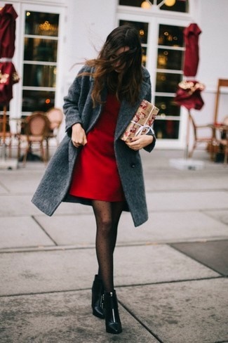 Vestido rojo con abrigo