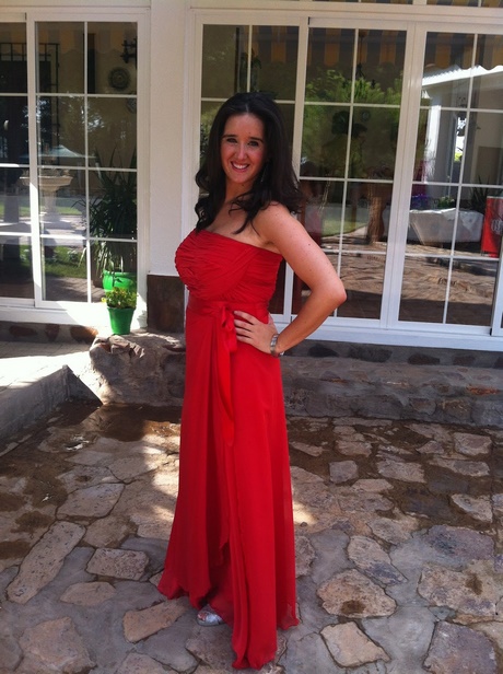 Vestido rojo en boda