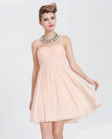 Vestidos cortos simples para fiesta