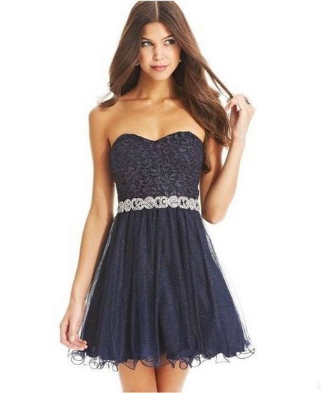 Vestidos cortos simples para fiesta