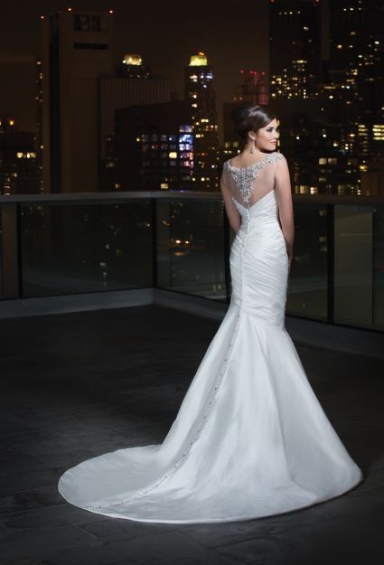 Vestidos de novia elegantes y modernos