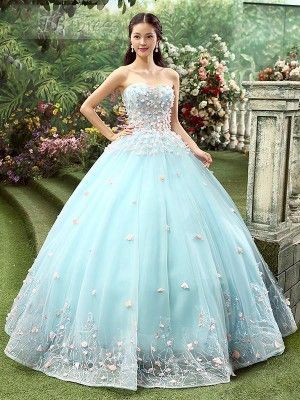 Ultima moda en vestidos para quinceañeras