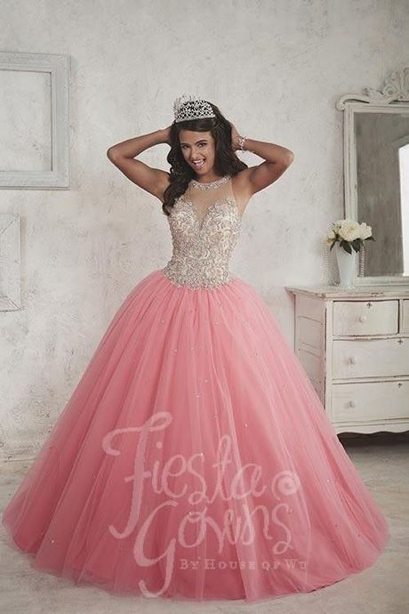 Vestido rosa de quinceañera