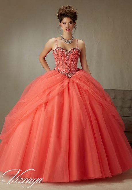 Imagenes de vestidos de 15 años color coral