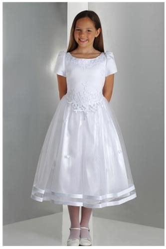 Trajes de comunion cortos para niña