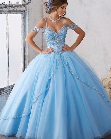 Vestido de quince años azul